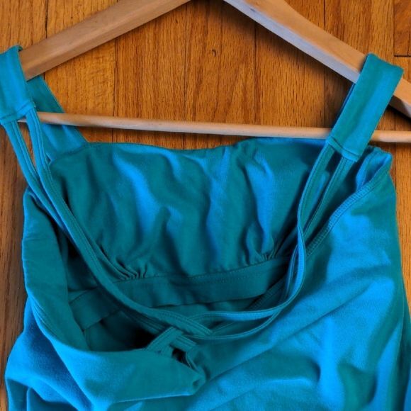 Like NEW Express Sexy Stretch Teal Strappy Women's Top with shelf bra - Picture 7 of 9